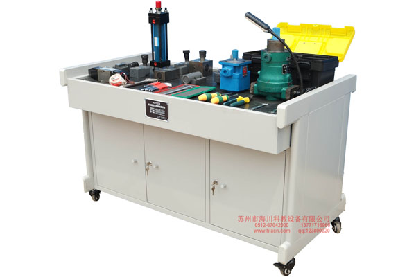 實(shí)物液壓拆裝實(shí)訓(xùn)臺